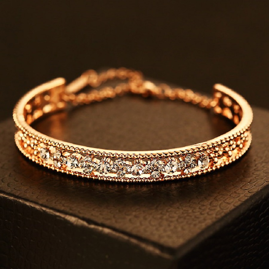 Diamond Bracelets For Women â Benefits you cannot ignore â StyleSkier.com
