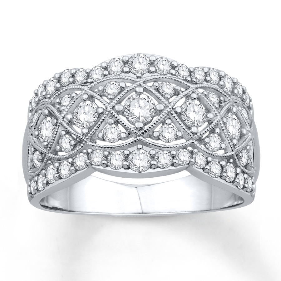 Four things to consider when buying Diamond anniversary rings for your ...