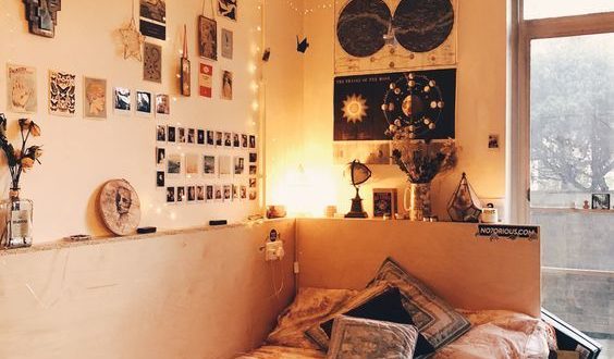 DIY Small Bedroom Decorating Ideas - StyleSkier.com