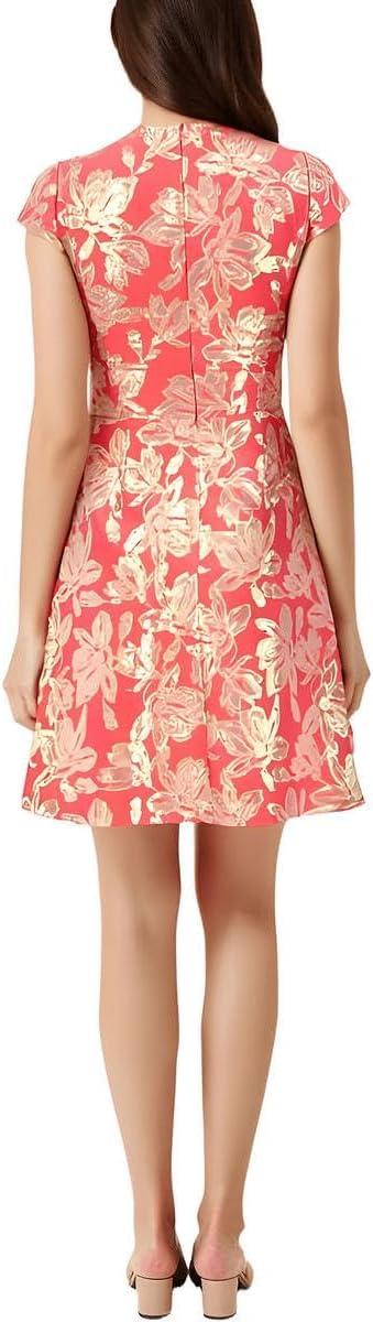 exploring the Style and Fit of Vince Camuto's Jacquard dress