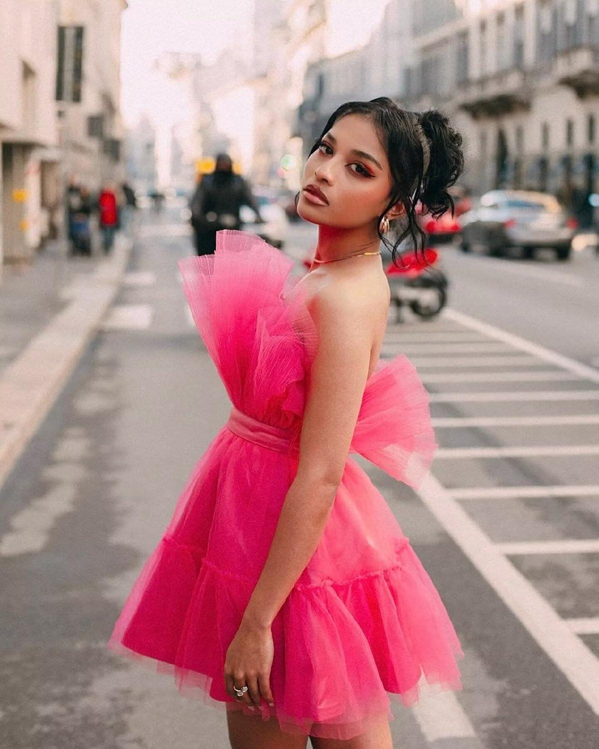 Flowy Strapless Tulle Prom Dresses: Elegant & Effortless Choices