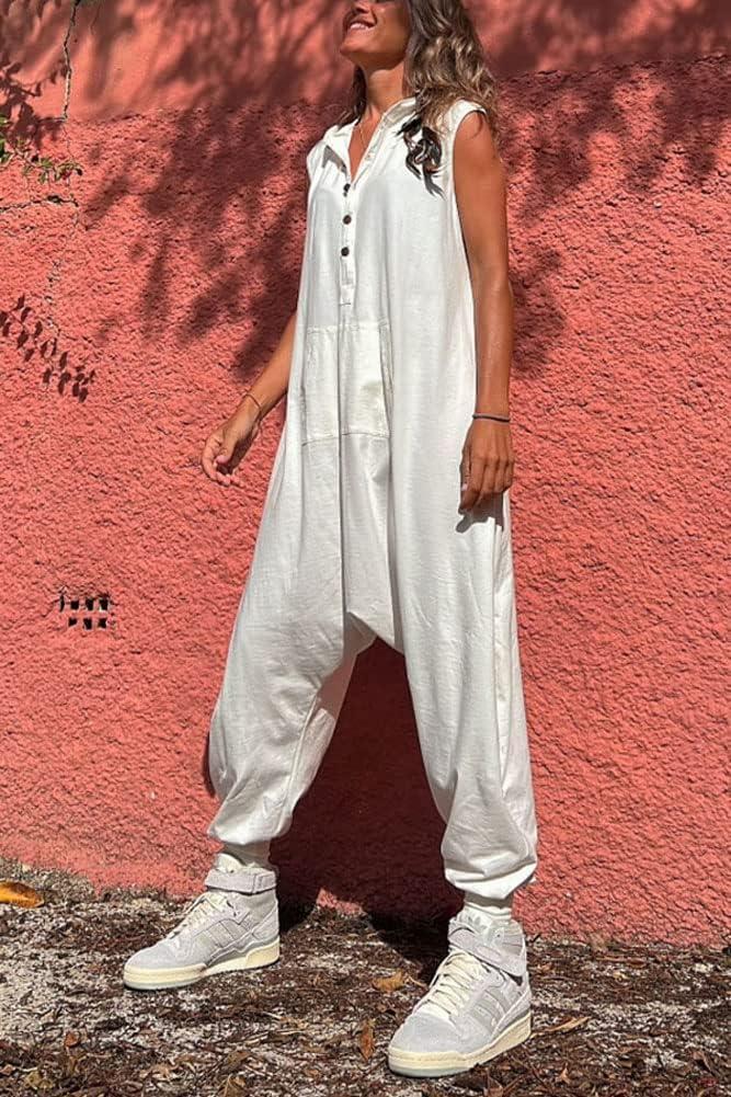 Chouyatou ⁢Women's Sleeveless⁣ hooded Jumpsuit on you, ‌all day