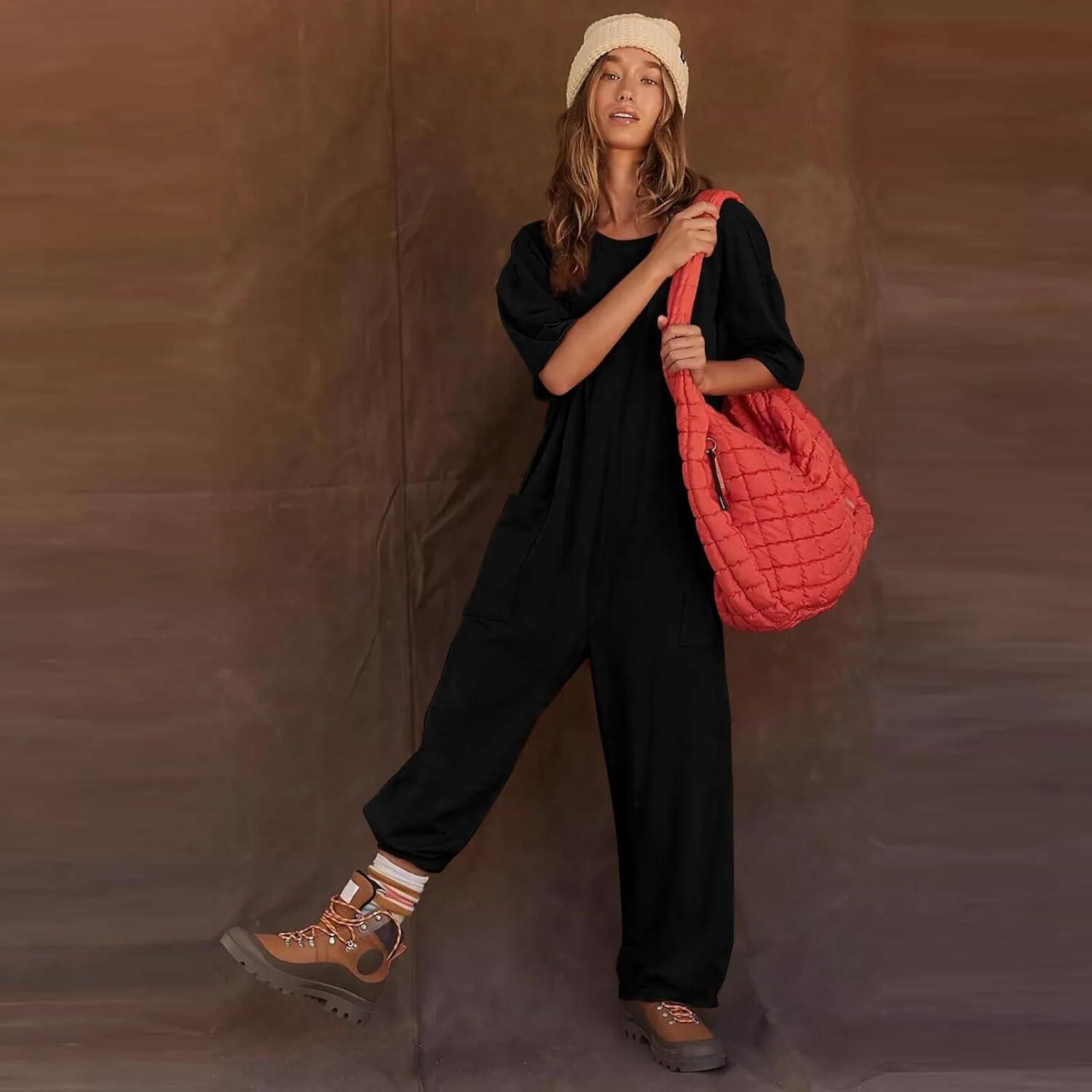 Effortless Comfort Meets Style in This Casual Women's Jumpsuit