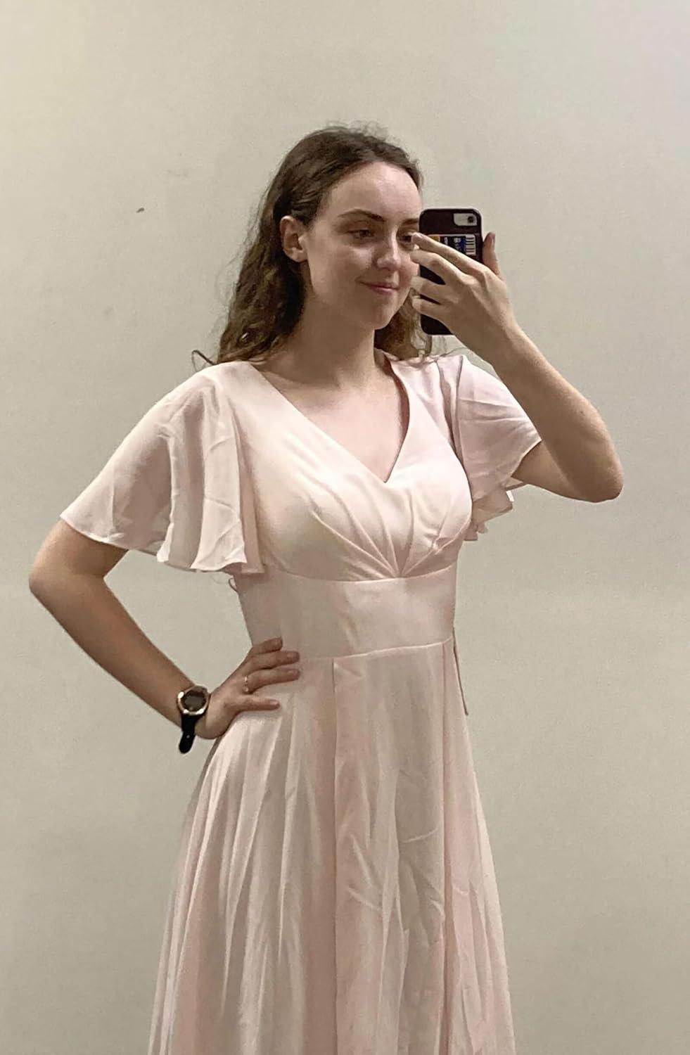 Elegant Tea Length Bridesmaid Dresses with ⁣V Neck ‍& Short Sleeves