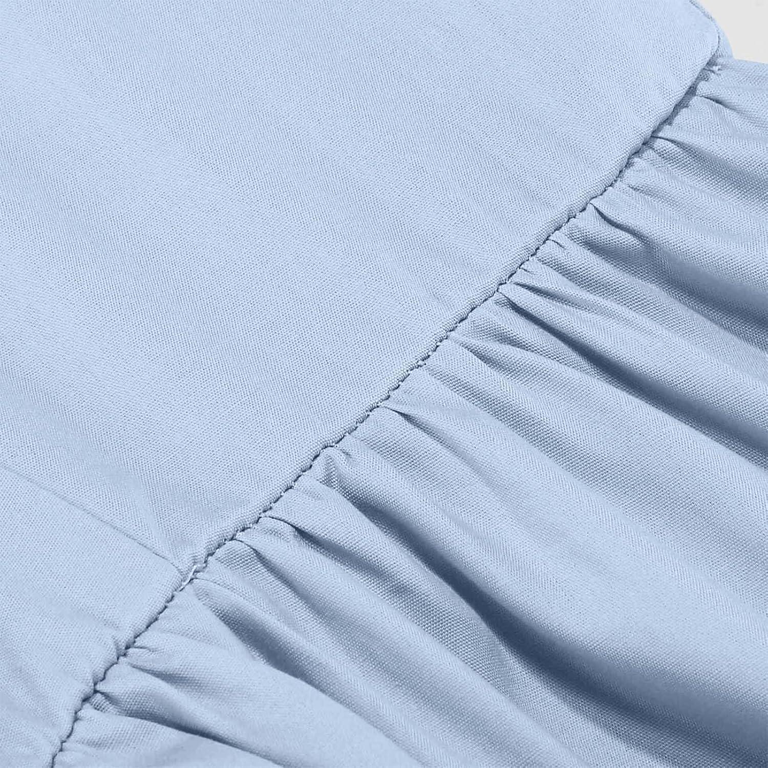 Generic Women's Vintage 1950s Dress: how it moves​ on you